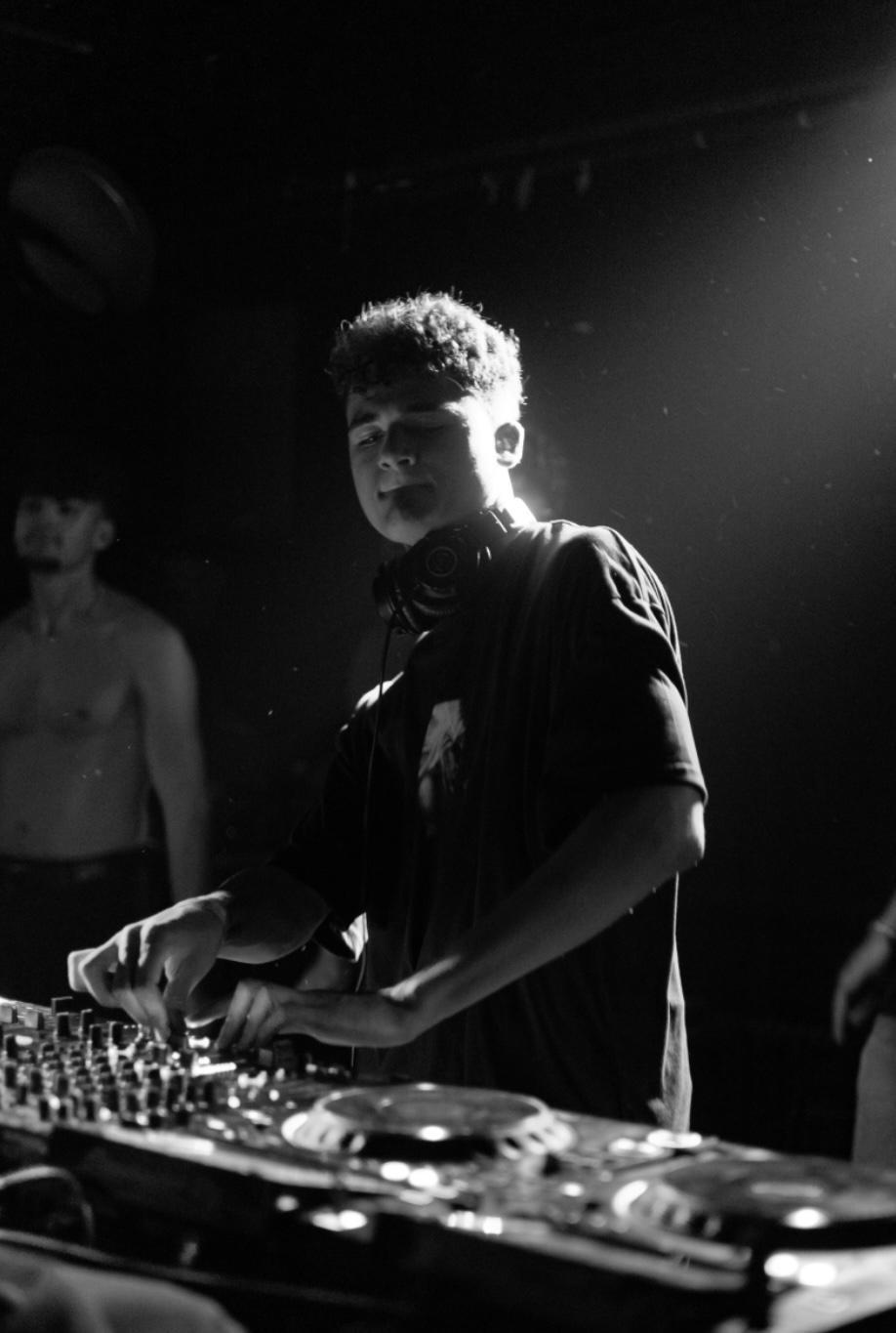 Binck playing on a show